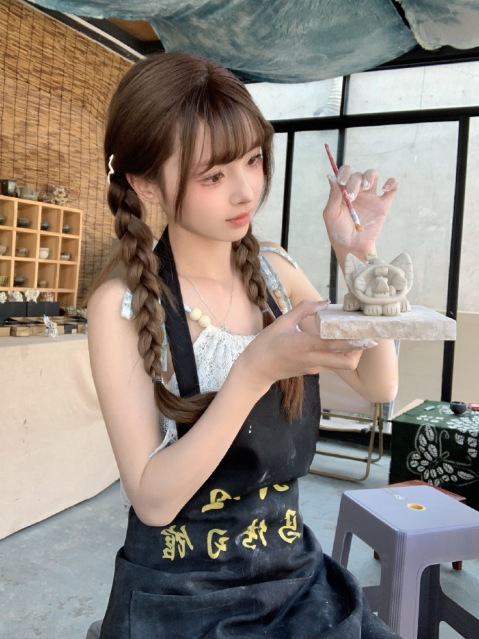 邓雨桐 头像